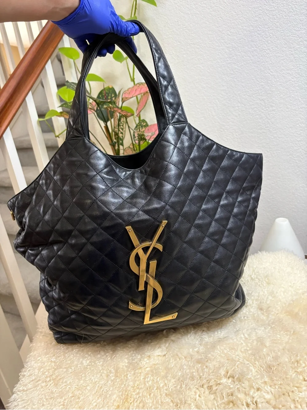 Saint Laurent Black Quilted Leather Icare Maxi. *EUC, NO CALL OUTS